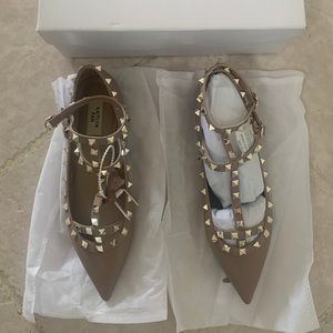 Kaitlyn Pan rockstud flats